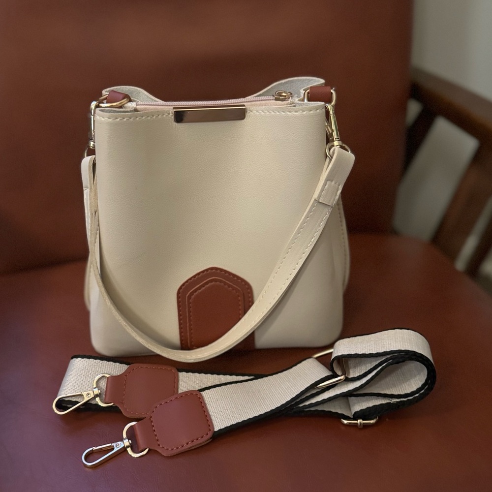 Ivy & Taylor - Ivory and Brown Purse